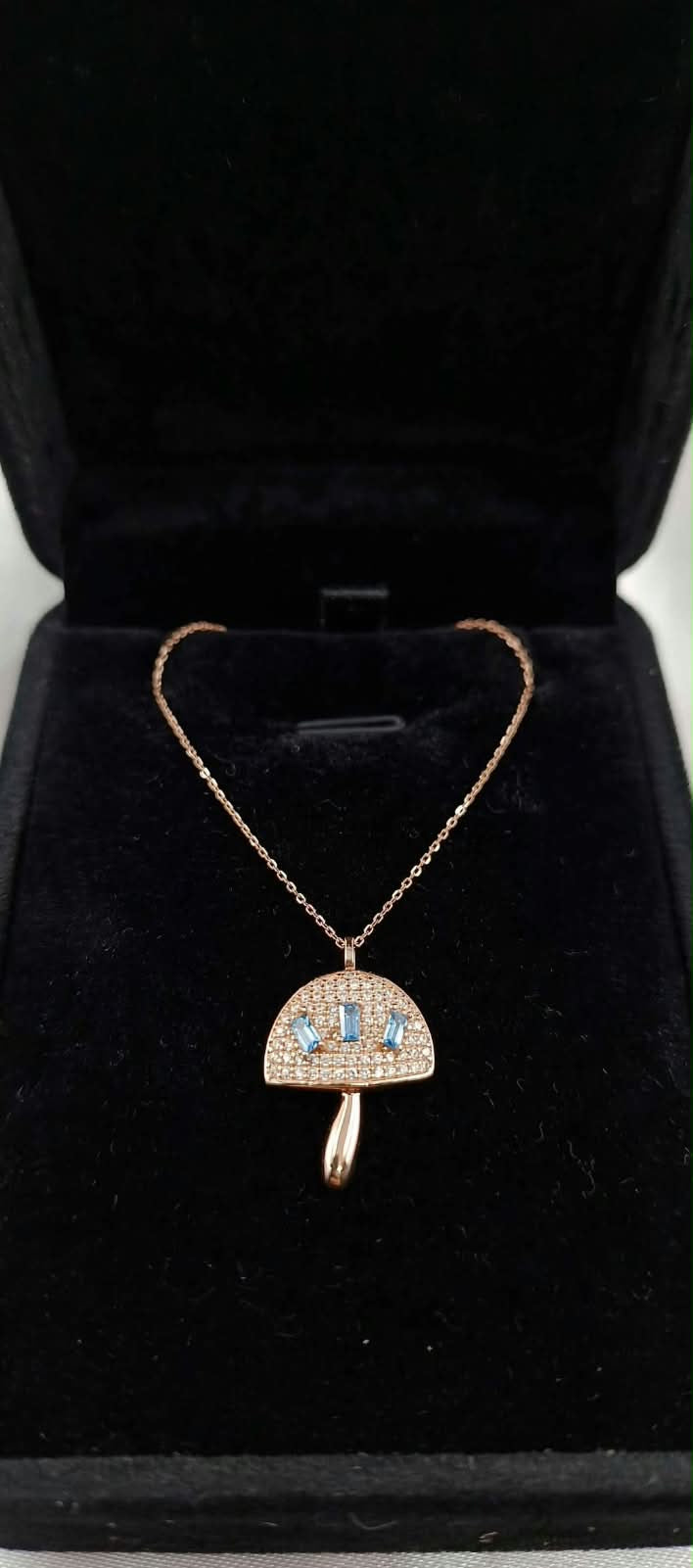 Gargantilla de Hongo 14k